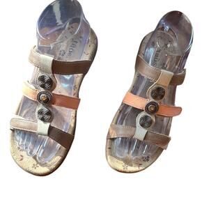 Taos Prize slide sandals, leather, 3 strap adjustable, women's size 7